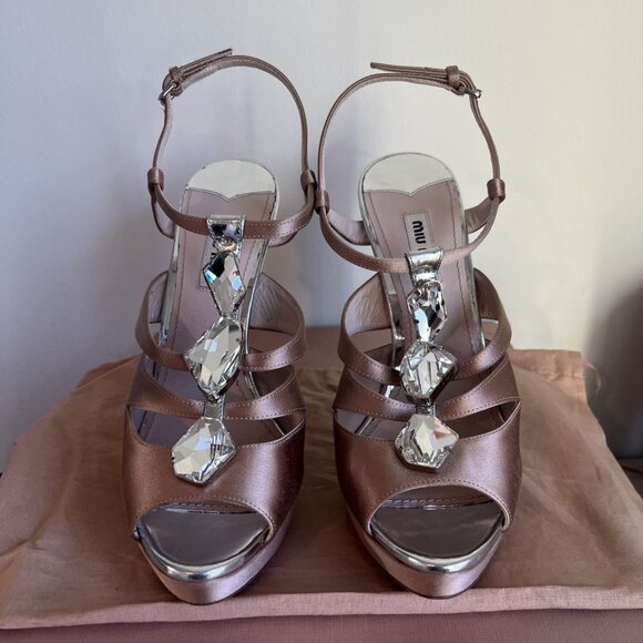 NEW Miu Miu Nude Satin Bejeweled Calzature Donna T-Strap Platform High Heels - Picture 2 of 11
